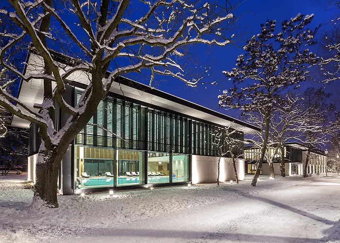 Eva Park Life & Ośrodek wypoczynkowy 4*