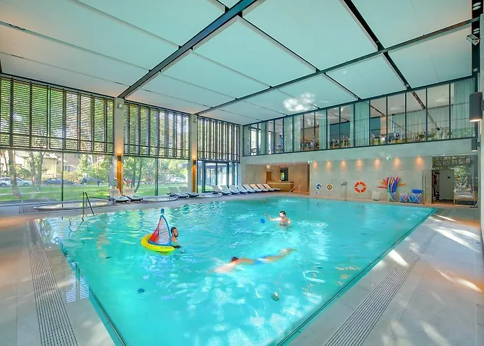 Eva Park Life & Ośrodek wypoczynkowy 4*